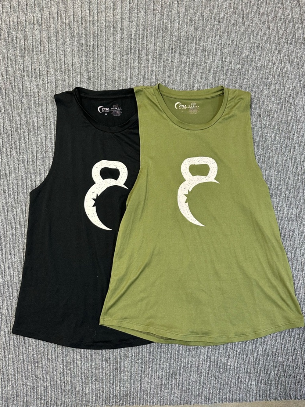 Zyia Active‎ Kettle Moon muscle tanks